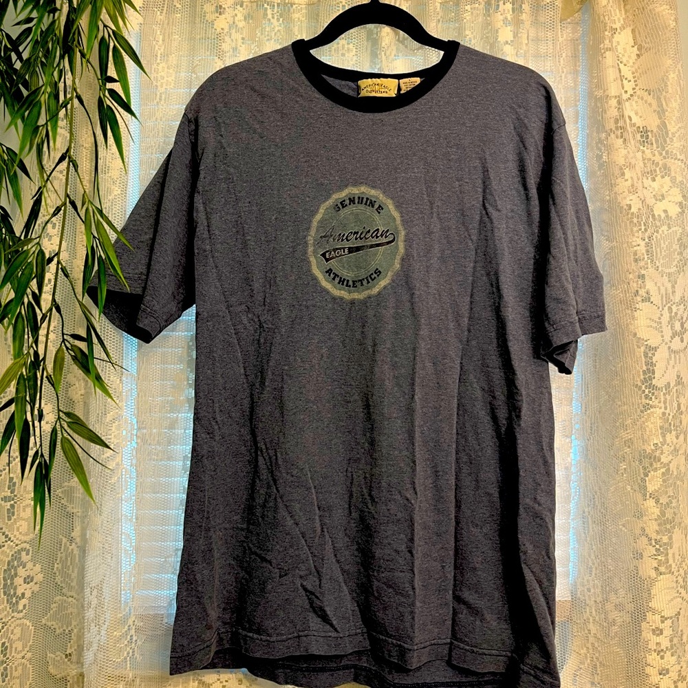 VINTAGE y2k american eagle tee